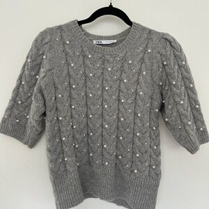 Medium gray knitted sweater top from Zara. Embellished with pearls.